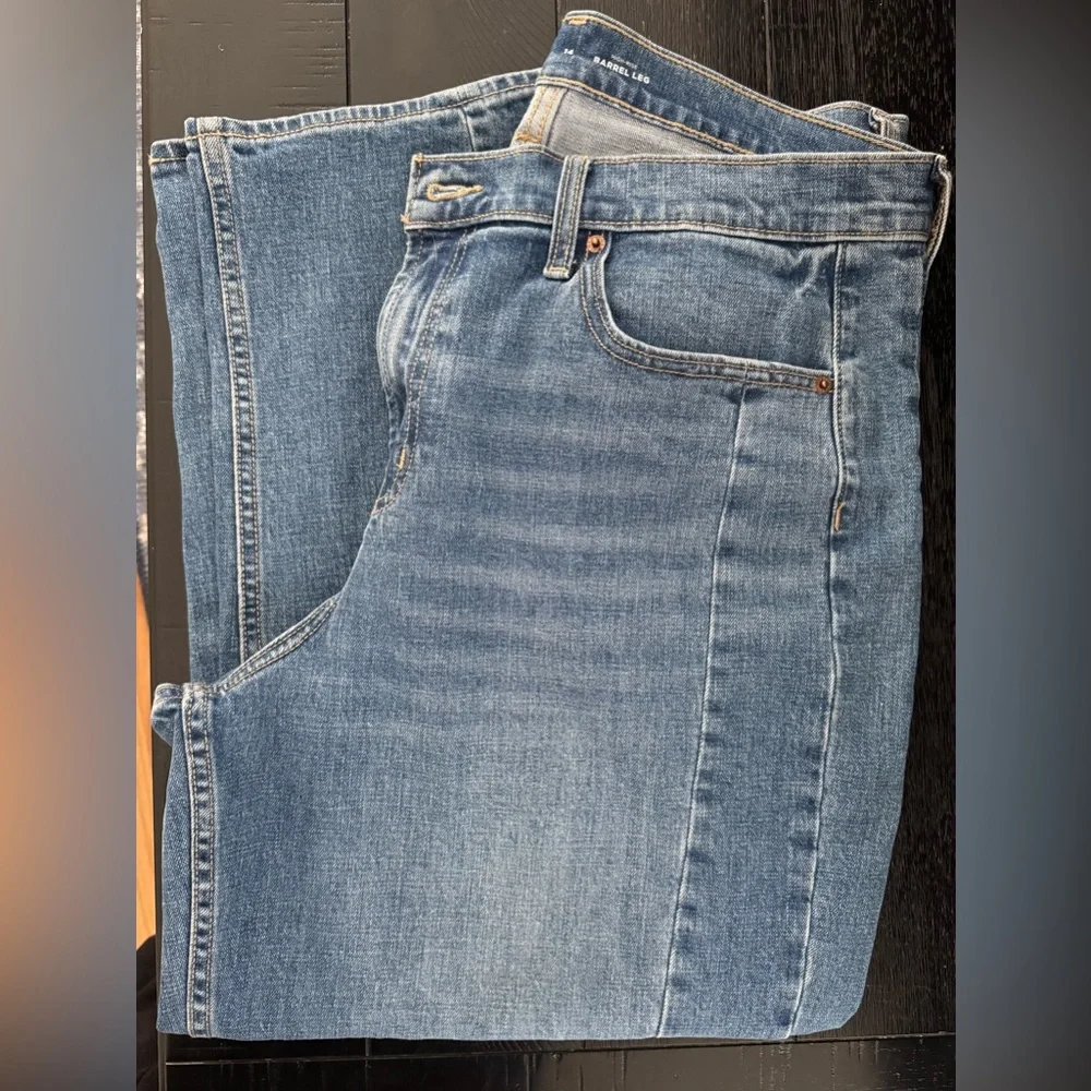 High-Waisted Barrel Ankle Jeans - Picture 5 of 8